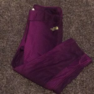 Purple cropped athletic leggings